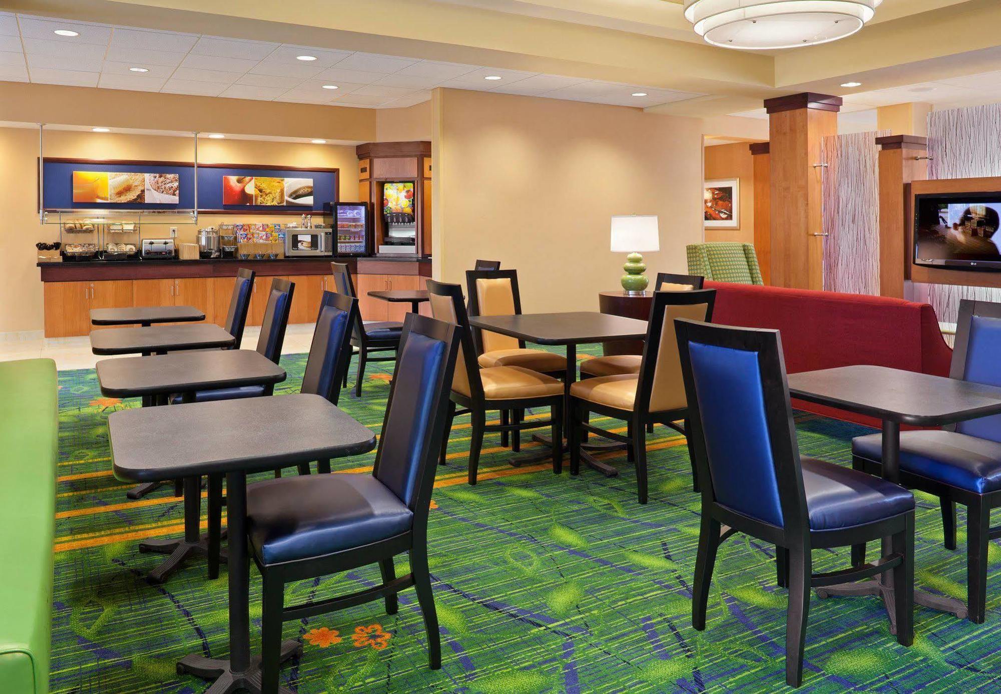 Fairfield Inn & Suites By Marriott Wichita Downtown Eksteriør billede